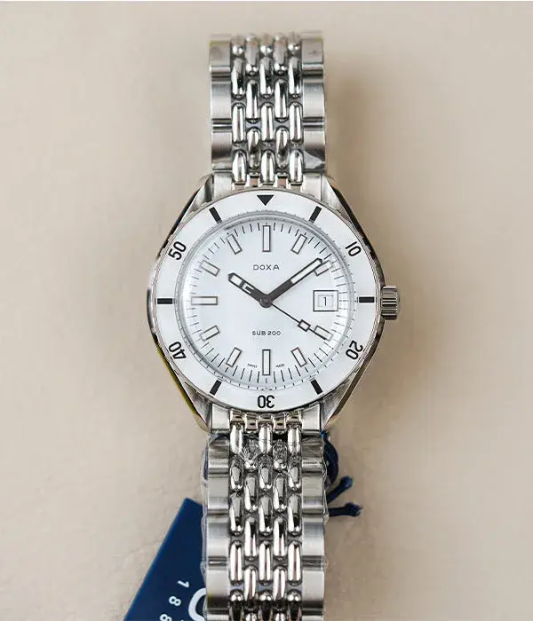 Doxa SUB 200 Whitepearl Sapphire Inlay 799.10.011.10, reference 260148