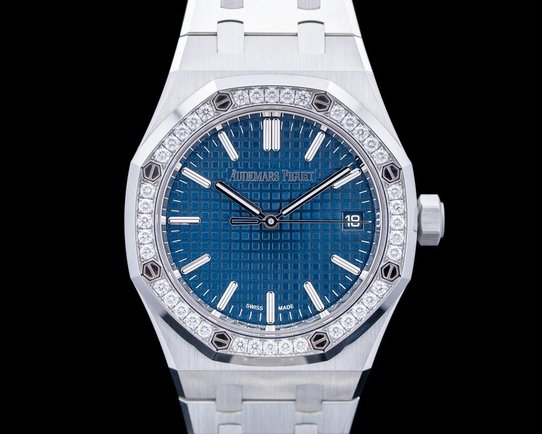 Audemars Piguet 77451ST Royal Oak 34 Diamond Bezel SS Blue Dial UNWORN, reference 77451ST.ZZ.1361ST.04
