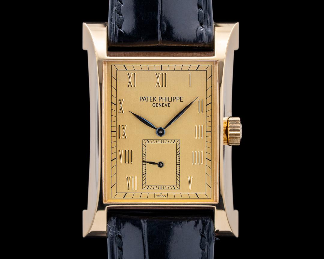 Patek Philippe 5500J Pagoda 18K Yellow Gold Champagne Dial, reference 5500J-001